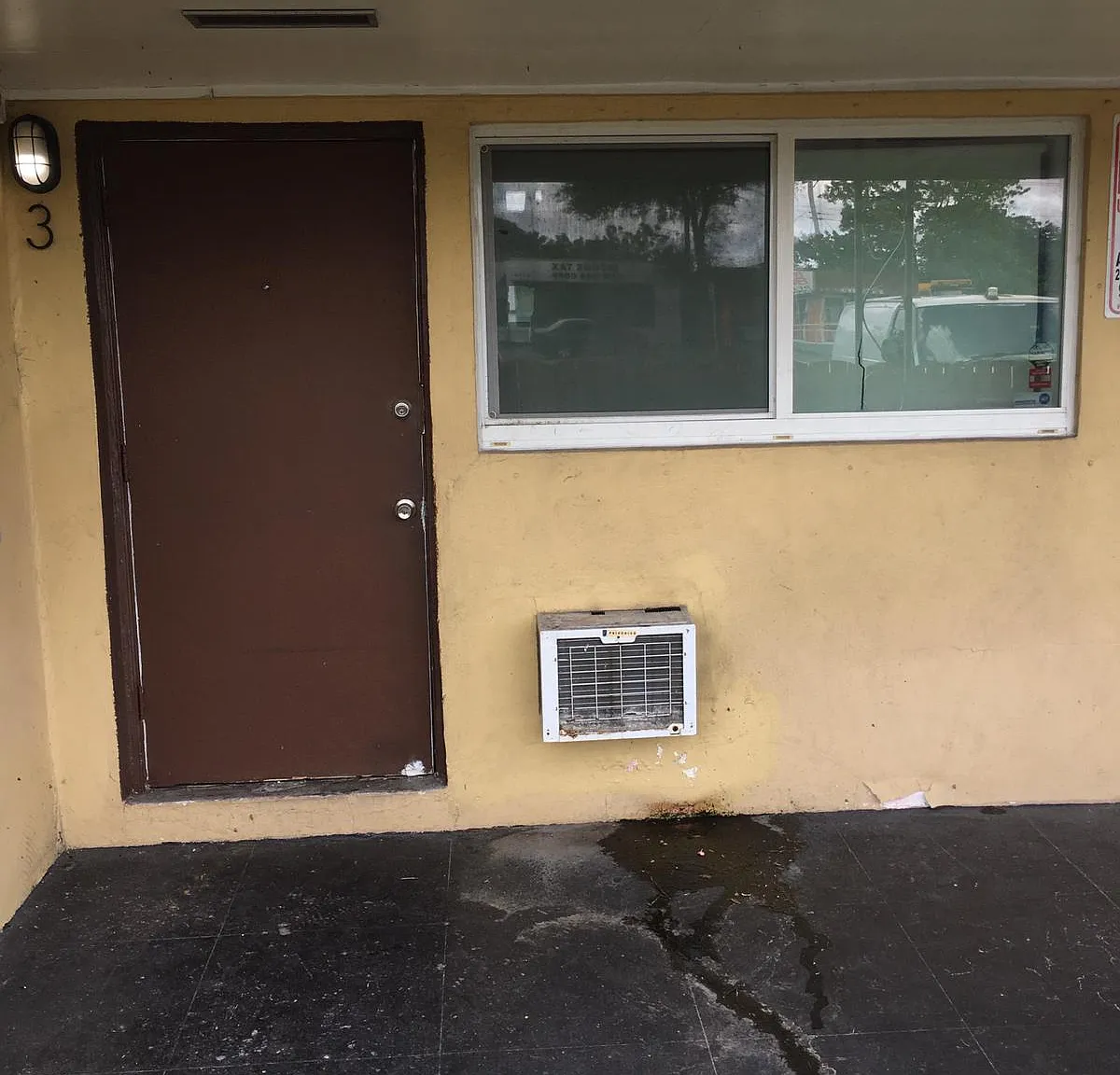 6321 Pembroke Rd # 3 (1D) - 1 — Photo 1