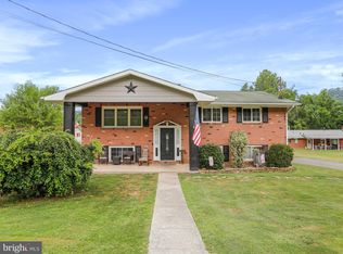 46 Poplar St, Ridgeley, WV 26753