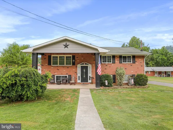 46 Poplar St, Ridgeley, WV 26753