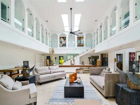 3507 Brookline Ln, Farmers Branch, TX 75234