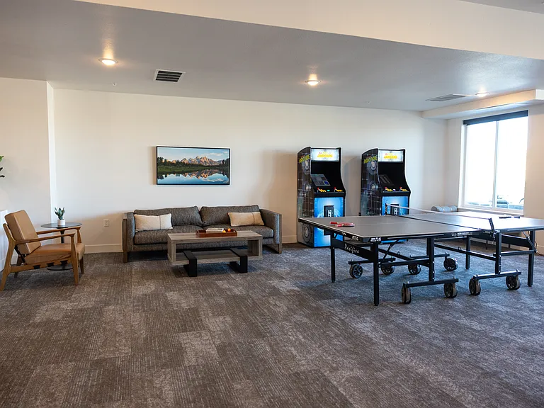 2025 E Carlson St #F204 — Photo 19