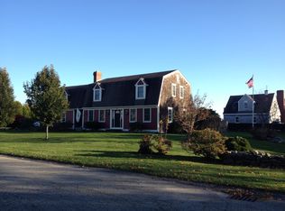 11 Homestead Pl, Middletown, RI 02842