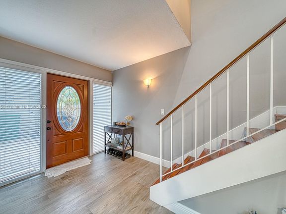 3rd image of 14319 Kendale Lakes Cir