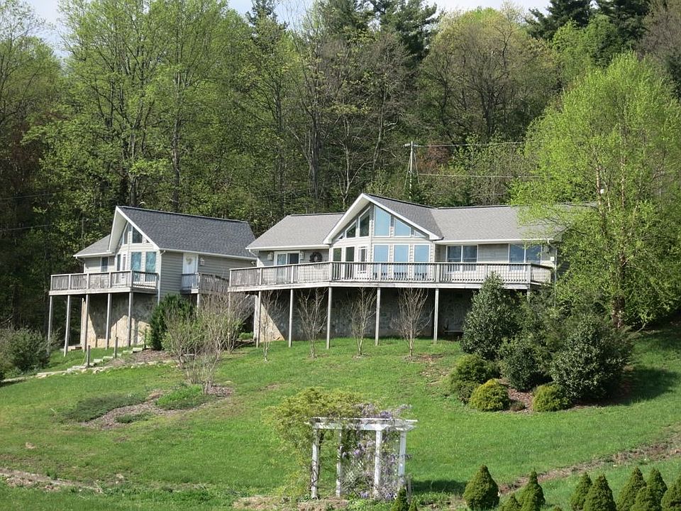1st image of 641 Apple Hill Ln