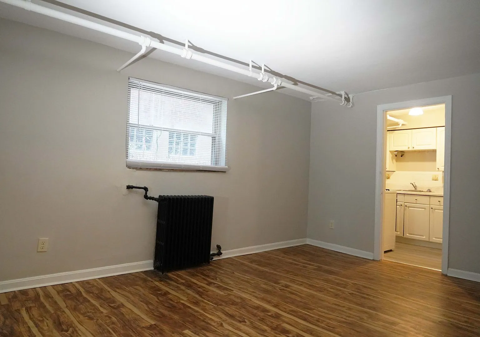 Clifton 3025 — Photo 3