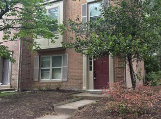 5623 Gresham Ln, Centreville, VA 20120