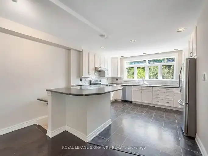 2 bed, 2.0 bath, 1200 sqft, $3,750 — Photo 2