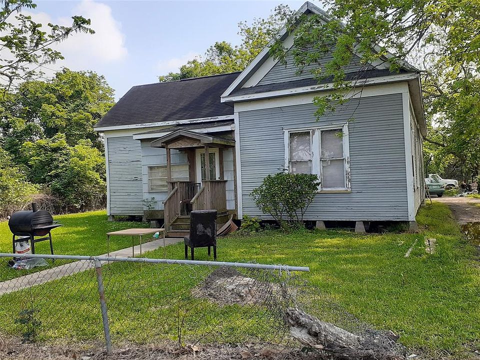1st image of 1905 Austin St