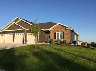 458 Bella Way, Sun Prairie, WI 53590