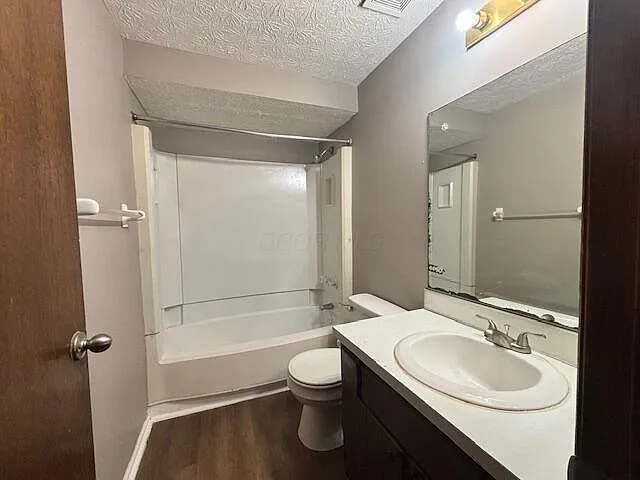 2621 Woodsedge Rd — Photo 13