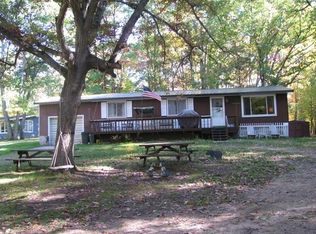 5273 Cherry Rd, Farwell, MI 48622