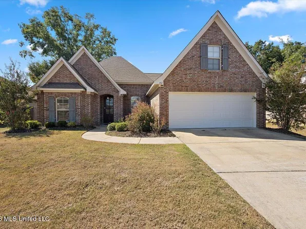 152 Sweetbriar Cir, Canton, MS 39046