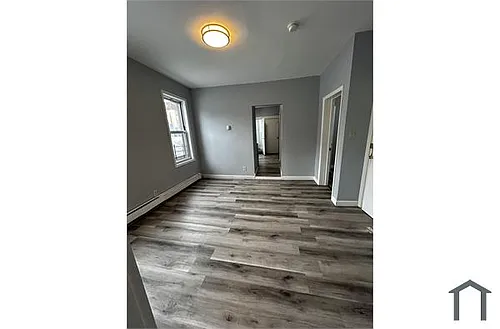 204 Elm St Photo 1