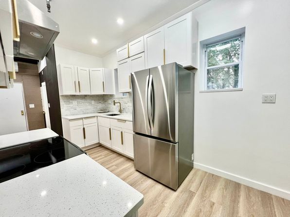 185 Norman Ave #1B