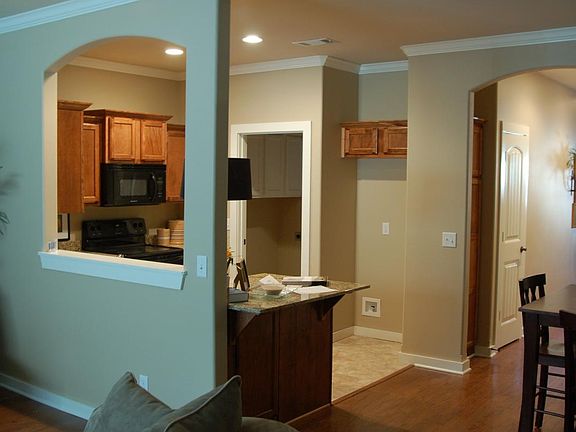 3rd image of 574 N 24th St APT 2E