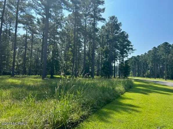 190 Ocracoke Drive, Oriental, NC 28571