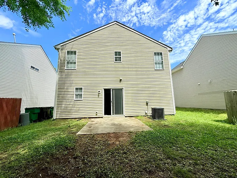 5420 Henderson Oaks Dr — Photo 11