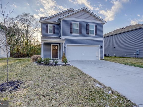 2nd image of 124 Currant Cir