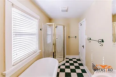 2140 Waldeck Ave — Photo 13