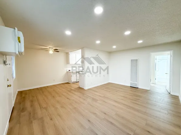 6612 SYLMAR AVE, 6612 Sylmar Ave #103, Van Nuys, CA 91405