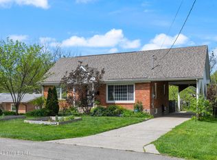 7712 Cecilia Way, Louisville, KY 40219