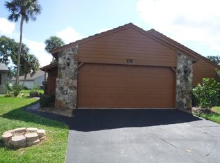 176 N Gull Cir, Daytona Beach, FL 32119