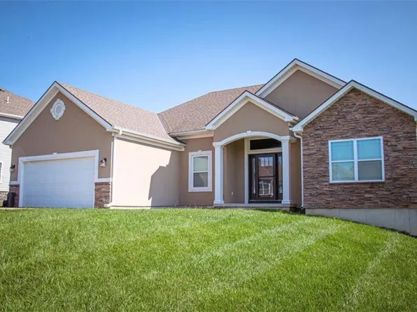 13944 Indian Ridge Rd, Saint Joseph, MO 64505