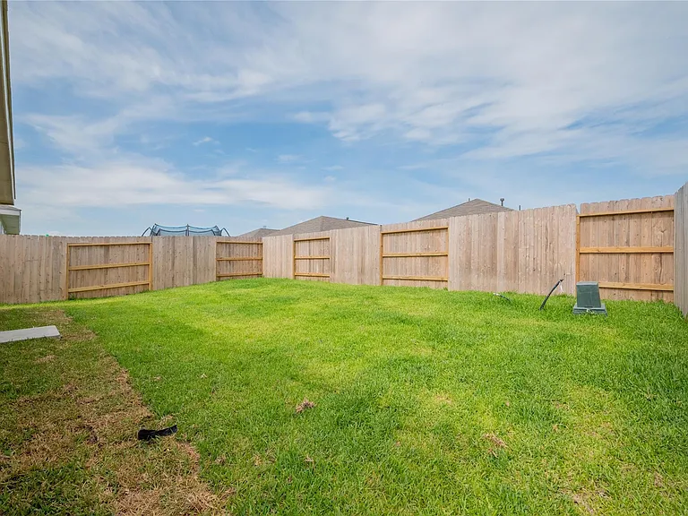 6147 Sunburst Scarlet St — Photo 28