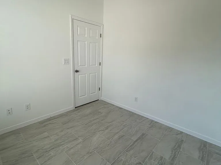 3408 10th St SW — Photo 3
