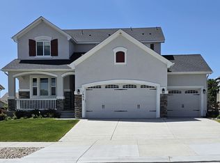 1853 Clayhouse Dr, Colorado Springs, CO 80921