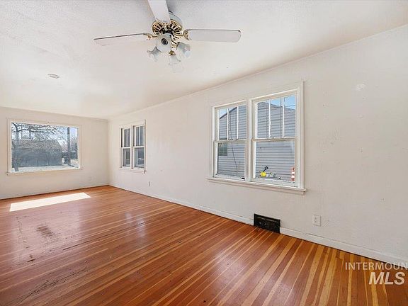 4th image of 481 Borah Ave