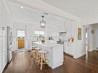 9880 NE 9th Ave, Miami Shores, FL 33138