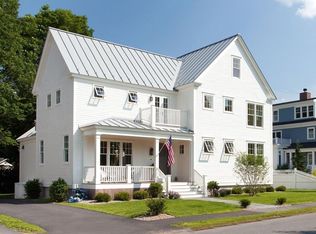 175 Everett St, Concord, MA 01742