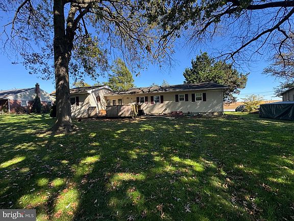 5th image of 1712 Bridge Rd