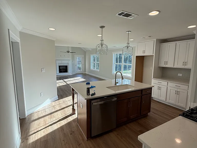 253 Pedric Dr — Photo 5