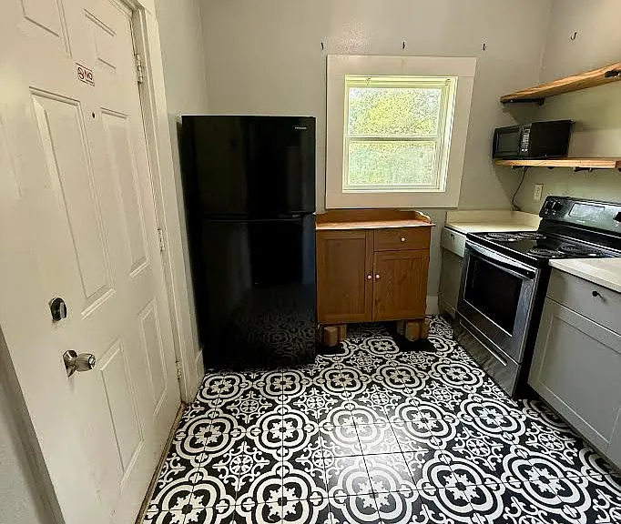 116 Carolina St #2 — Photo 1