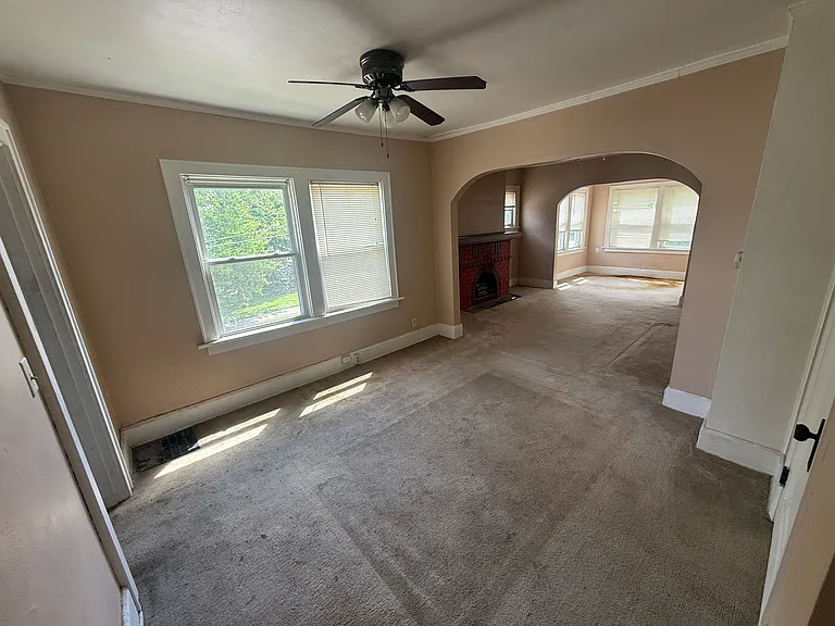 3825 Wayne Ave #4 — Photo 7