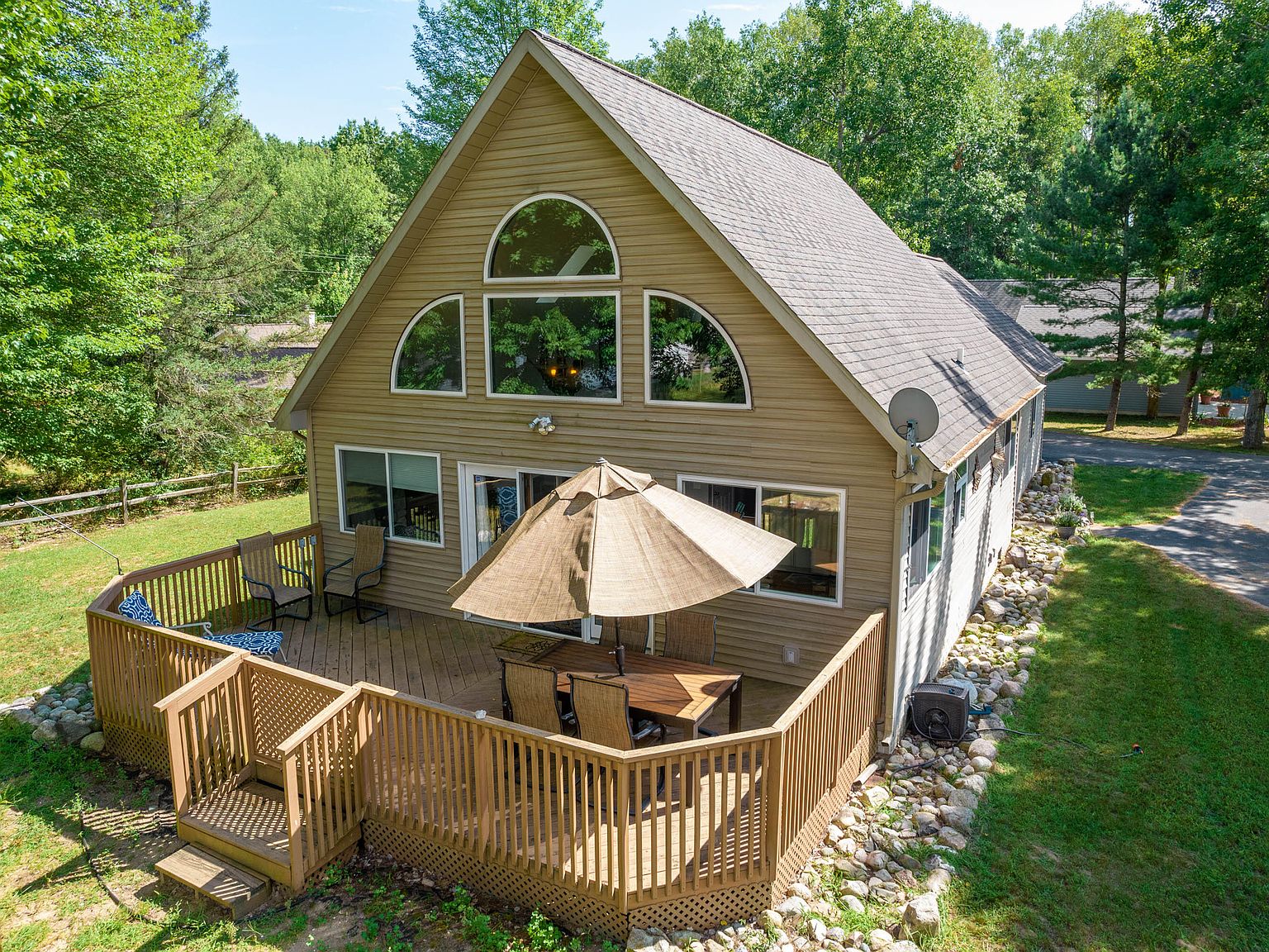 7620 10th St, Stanwood, MI 49346 | Zillow