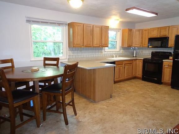 2nd image of 441 Anita Dr