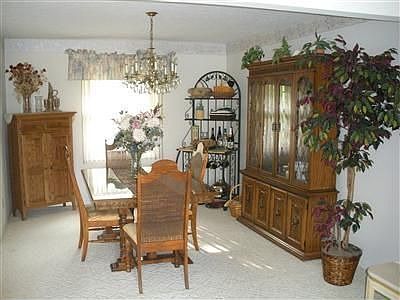 5th image of 7438 Bartholomew Dr