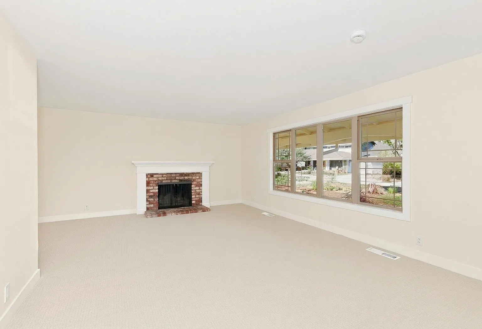 Beautiful 3 Bedroom Home in Walnut Creek! — Photo 2