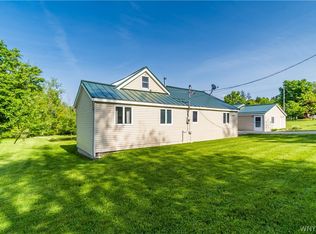 387 Two Rod Rd, Alden, NY 14004