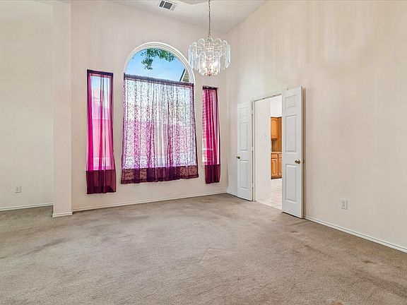 3rd image of 7513 Westhaven Dr