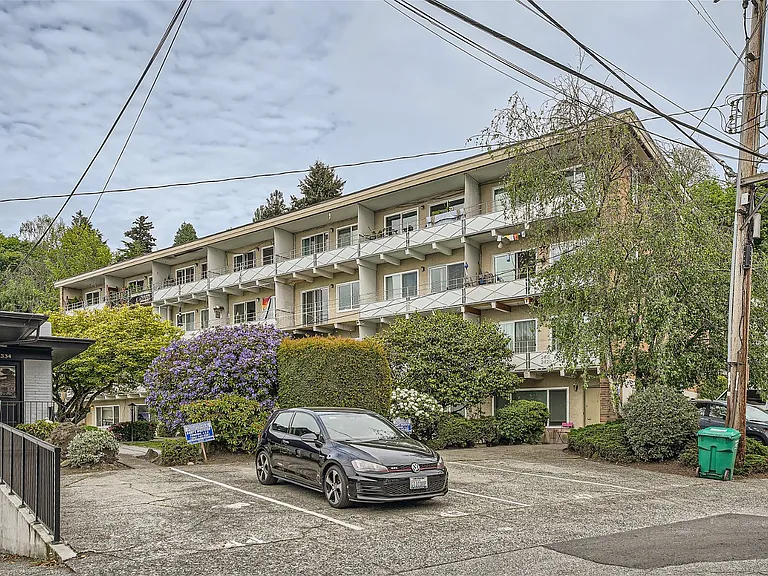 Anne Vista Apartments — Photo 24