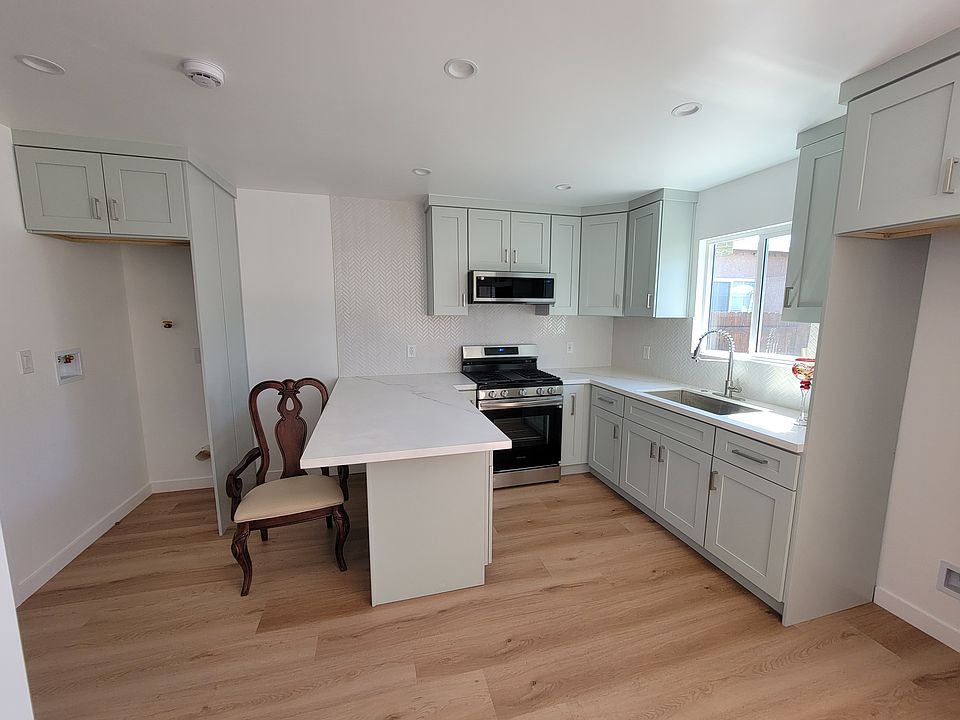 1st image of 9517 Jefferson St #1/2