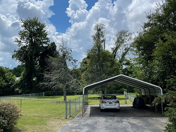 4th image of 433 Bradley Dr