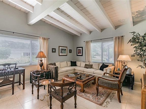 4th image of 4117 Narvarez Way S