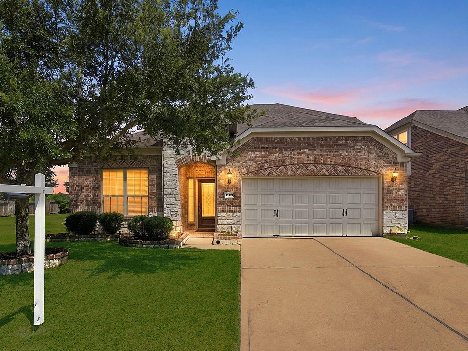 1st image of 25322 Alverstone Dr