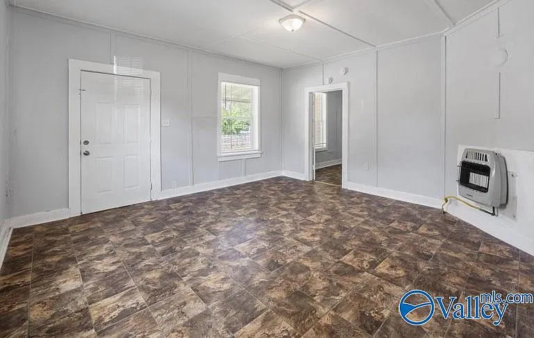 1 bed, 1.0 bath, 815 sqft, $775 — Photo 3