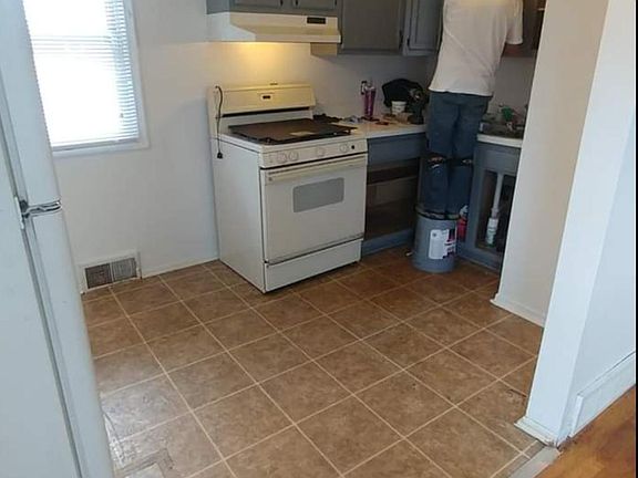 5th image of 2288 Ackley Ave #192